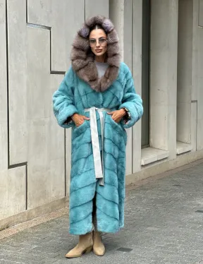 Удлиненная норковая шуба с капюшоном из меха куницы - цвет Тиффани
