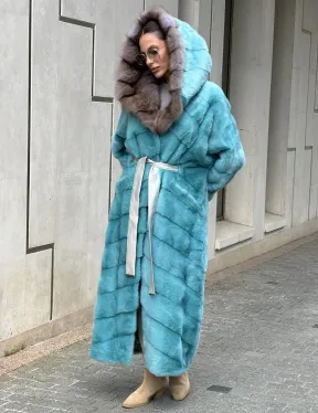 Удлиненная норковая шуба с капюшоном из меха куницы - цвет Тиффани