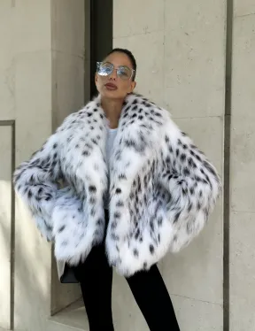 Шуба из меха лисы под рысь - цвет белый, PREMIUM COLLECTION