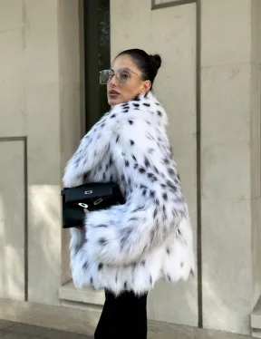 Шуба из меха лисы под рысь - цвет белый, PREMIUM COLLECTION