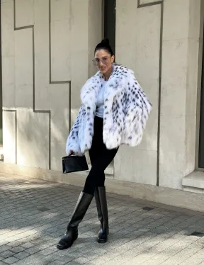 Шуба из меха лисы под рысь - цвет белый, PREMIUM COLLECTION