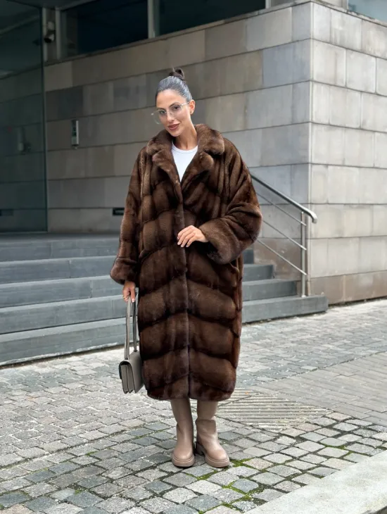 Шуба из меха норки английский воротник - цвет соболь