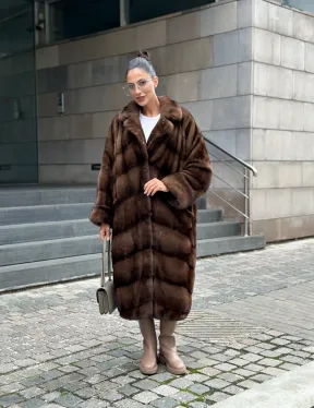 Шуба из меха норки английский воротник - цвет соболь