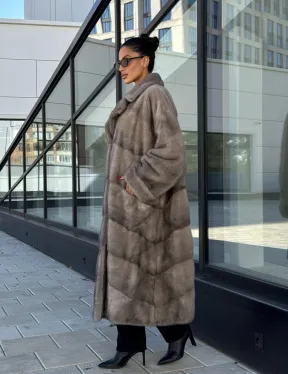 Шуба из меха норки в стиле «Oversize» - цвет сильвер