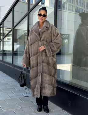 Шуба из меха норки в стиле «Oversize» - цвет сильвер