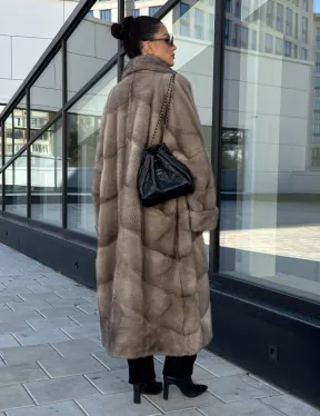 Шуба из меха норки в стиле «Oversize» - цвет сильвер