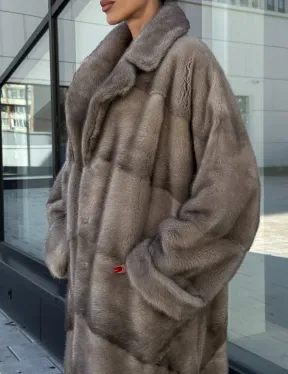 Шуба из меха норки в стиле «Oversize» - цвет сильвер