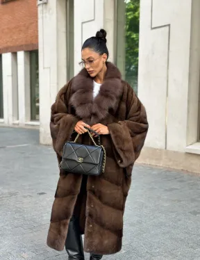 Шуба из меха норки с воротником из куницы - цвет соболь