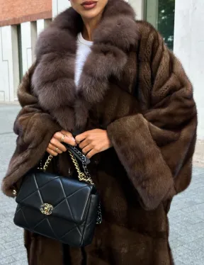 Шуба из меха норки с воротником из куницы - цвет соболь