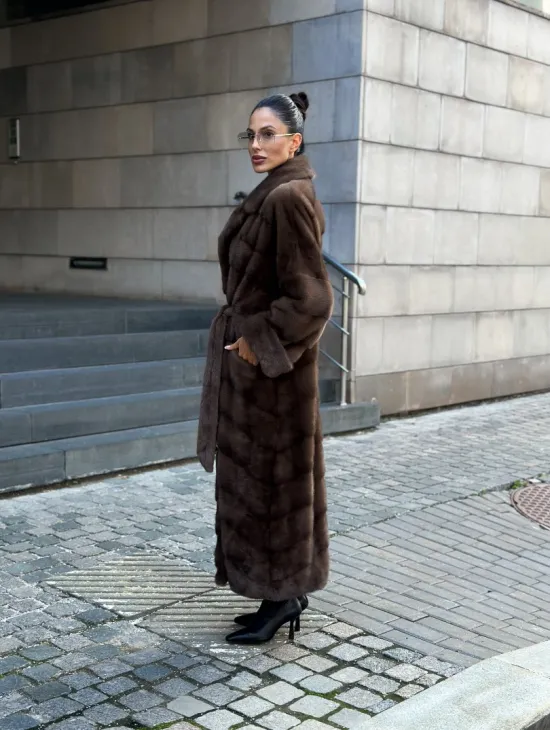 Шуба норковая английский воротник - цвет соболь