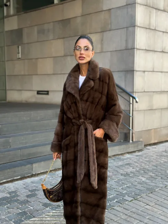 Шуба норковая английский воротник - цвет соболь