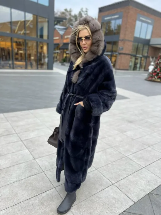 Норковая шуба с капюшоном из меха куницы - цвет инфинити (темно-синий)
