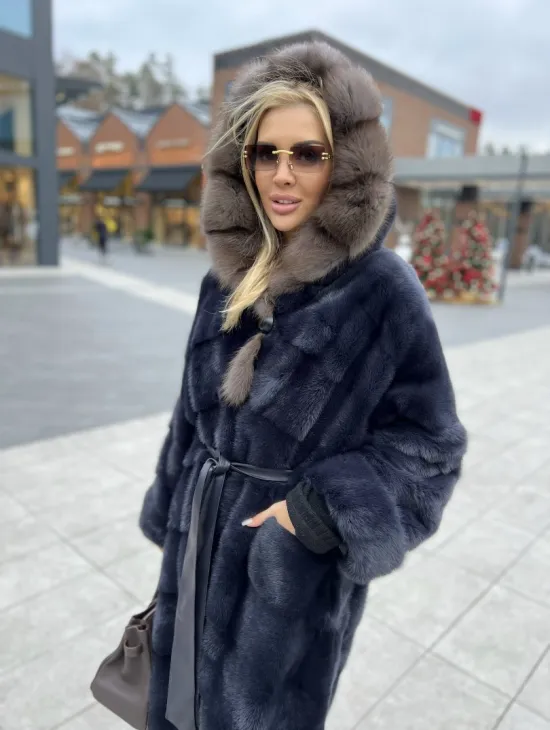 Норковая шуба с капюшоном из меха куницы - цвет инфинити (темно-синий)