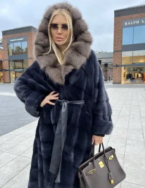 Норковая шуба с капюшоном из меха куницы - цвет инфинити (темно-синий)