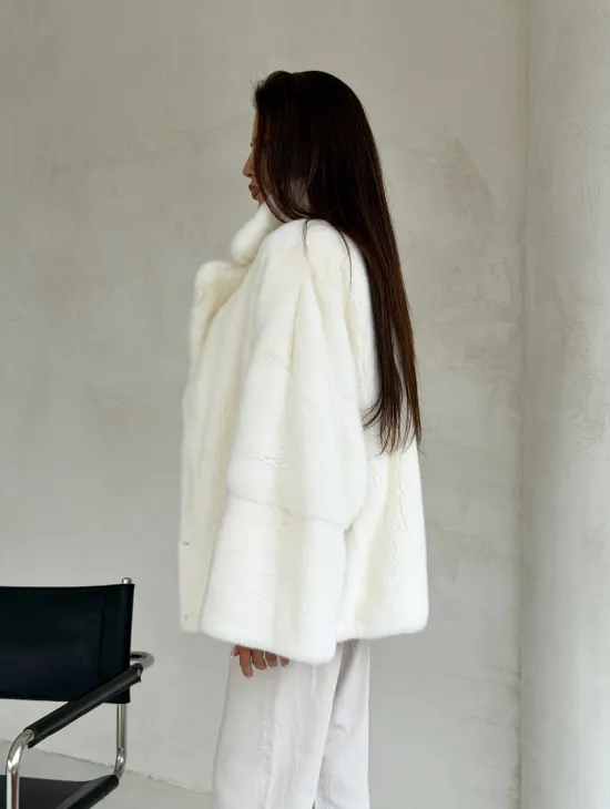 Шуба автоледи из белой норки NAFA MINK - роспуск