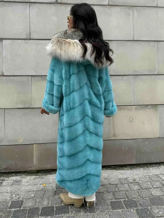 Шуба норковая с капюшоном из меха рыси - цвет Тиффани