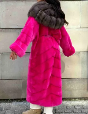 Шуба норковая с капюшоном из меха куницы - цвет фуксия