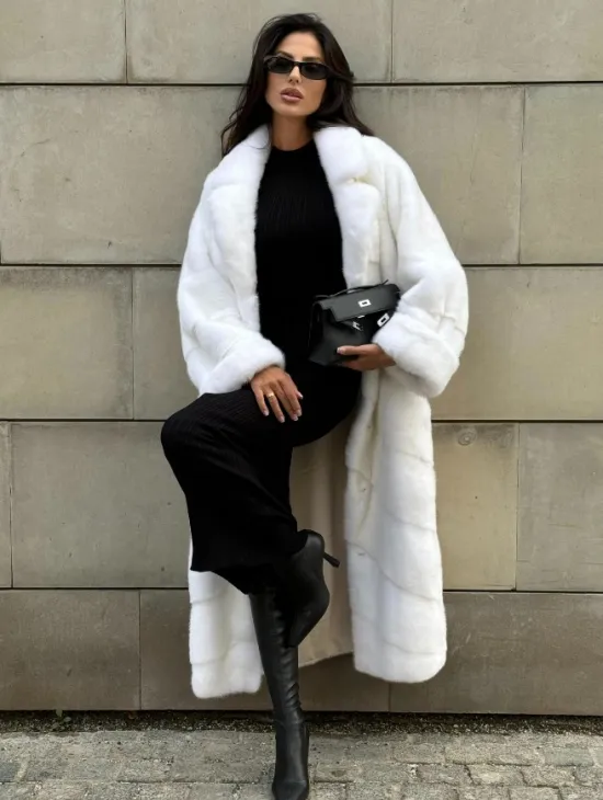 Длинная норковая шуба White COLLECTION с английским воротником