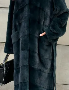 Шуба из аукционной норки NAFA с капюшоном