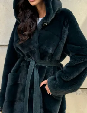 Шуба из аукционной норки NAFA с капюшоном