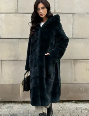 Шуба из аукционной норки NAFA с капюшоном