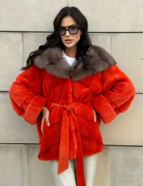 Шуба из меха норки цвета Grenadine (оранжевый) с капюшоном из меха куницы