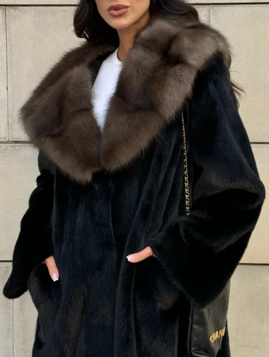 Шуба из норки Saga furs с капюшоном куницы, цельный мех - TOTAL BLACK