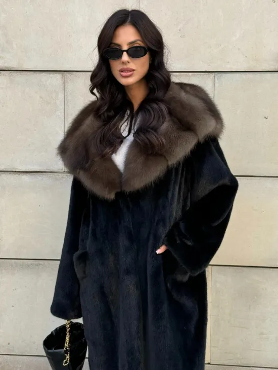 Шуба из норки Saga furs с капюшоном куницы, цельный мех - TOTAL BLACK