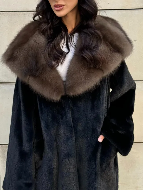 Шуба из норки Saga furs с капюшоном куницы, цельный мех - TOTAL BLACK