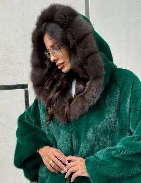 Шуба летучая мышь из норки с капюшоном из куницы - темный изумруд