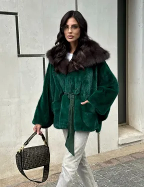 Шуба летучая мышь из норки с капюшоном из куницы - темный изумруд