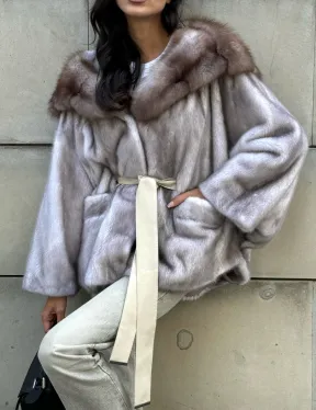 Шуба летучая мышь из меха норки с капюшоном куницы в технологии роспуск