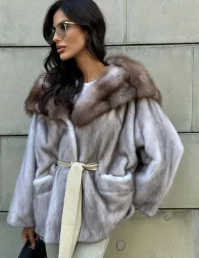 Шуба летучая мышь из меха норки с капюшоном куницы в технологии роспуск