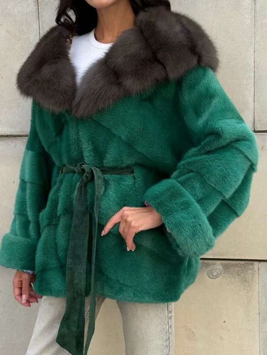 Шуба кимоно из норки с капюшоном из меха куницы - цвет малахит (зеленый)
