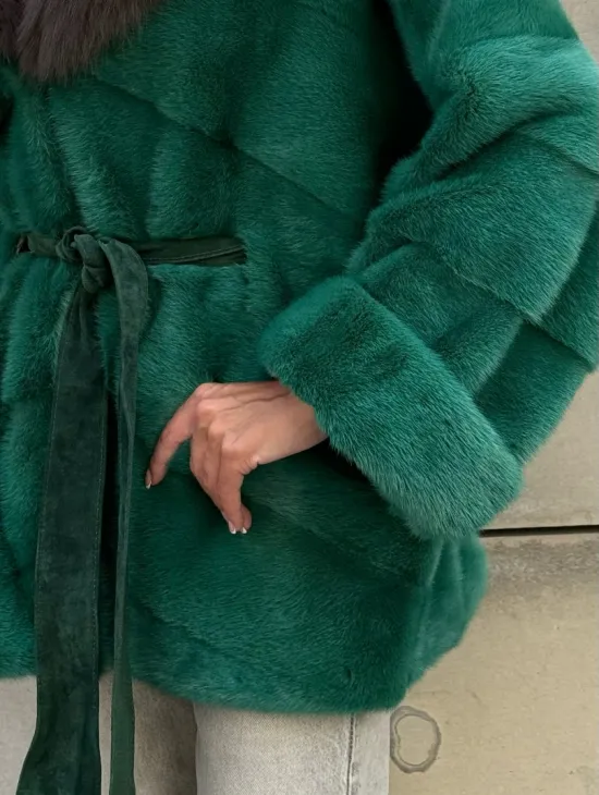 Шуба кимоно из норки с капюшоном из меха куницы - цвет малахит (зеленый)