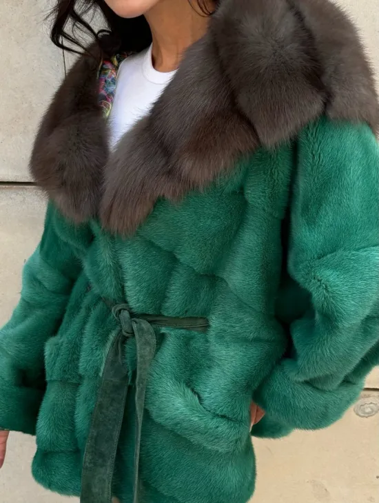Шуба кимоно из норки с капюшоном из меха куницы - цвет малахит (зеленый)