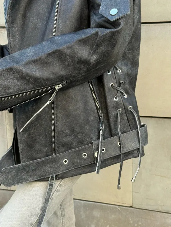 Куртка-косуха винтажная из натуральной кожи со шнуровкой