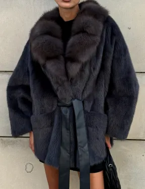 Летучая мышь из меха норки с воротником из куницы - цвет темный графит