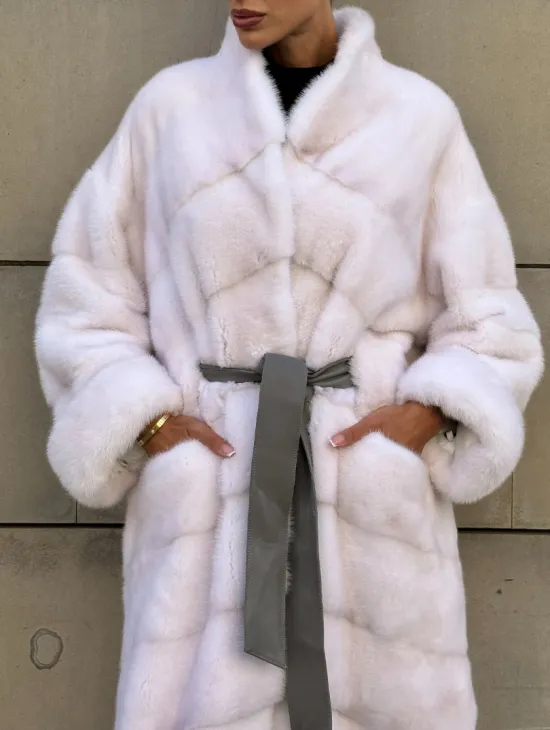 Норковая шуба с поясом, стойка воротник - цвет колотый лед