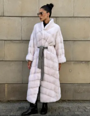 Норковая шуба с поясом, стойка воротник - цвет колотый лед