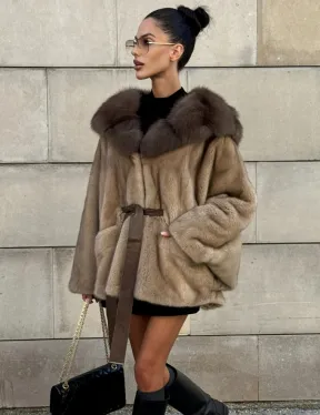 Шуба из аукционного меха норки NAFA MINK с капюшоном из куницы