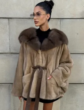 Шуба из аукционного меха норки NAFA MINK с капюшоном из куницы