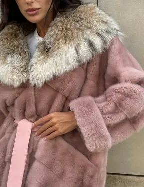 Шуба из натурального меха норки с капюшоном из рыси - цвет пудра