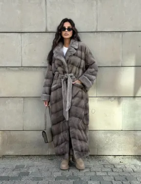 Шуба из аукционной скандинавской норки с английским воротником - цвет Silver (серый)