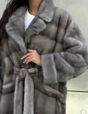 Шуба из аукционной скандинавской норки с английским воротником - цвет Silver (серый)