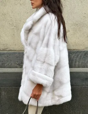 Светлый полушубок из натурального меха норки, английский воротник