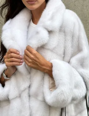 Светлый полушубок из натурального меха норки, английский воротник