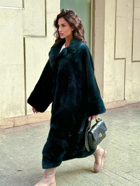 Женская шуба из меха норки в стиле «Oversize» (больших размеров)