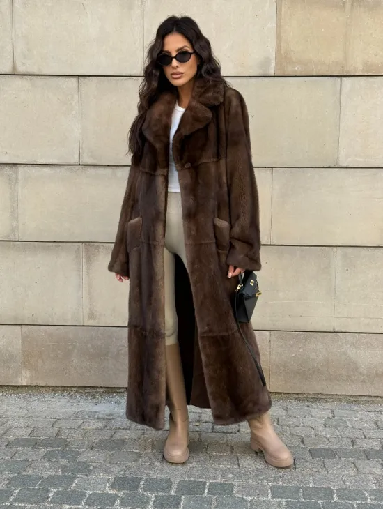 Норковая шуба, мех NAFA роспуск , английский воротник - цвет соболь