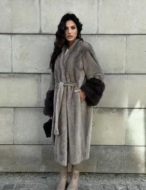 Шуба кимоно из меха норки Vintage Grey рукава с отделкой из куницы